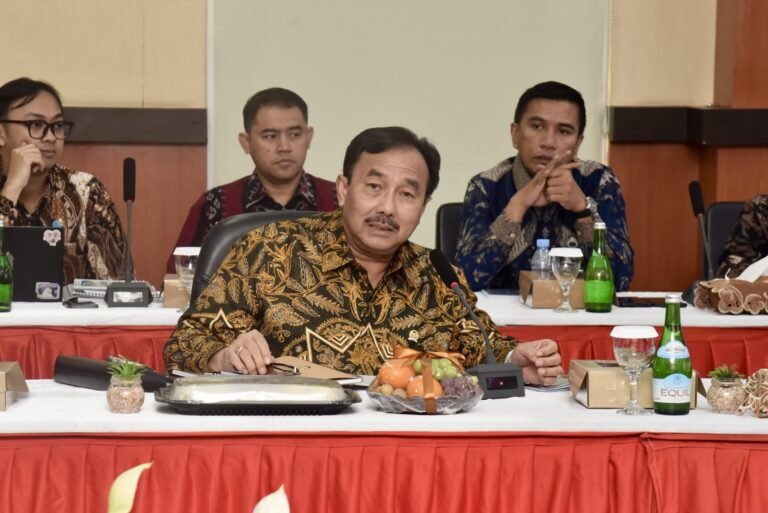 Lingkungan Rusak Akibat Tambang Ilegal, Legislator Usulkan Masyarakat yang Kelola